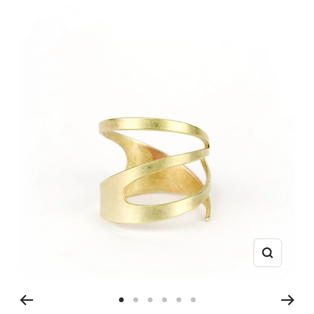Chic Gold Women's Ring